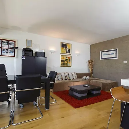 West Coast Penthouse 스플리트